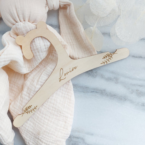 Baby Kleiderbügel personalisiert