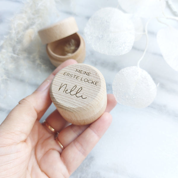 Holzdose "Meine erste Locke" personalisiert