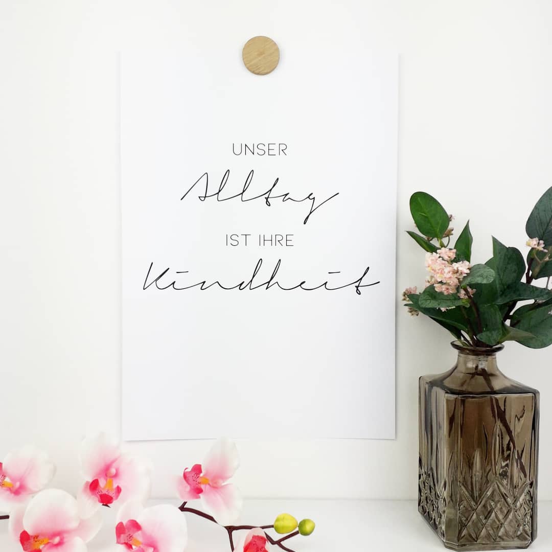 unser Alltag ist ihre Kindheit
